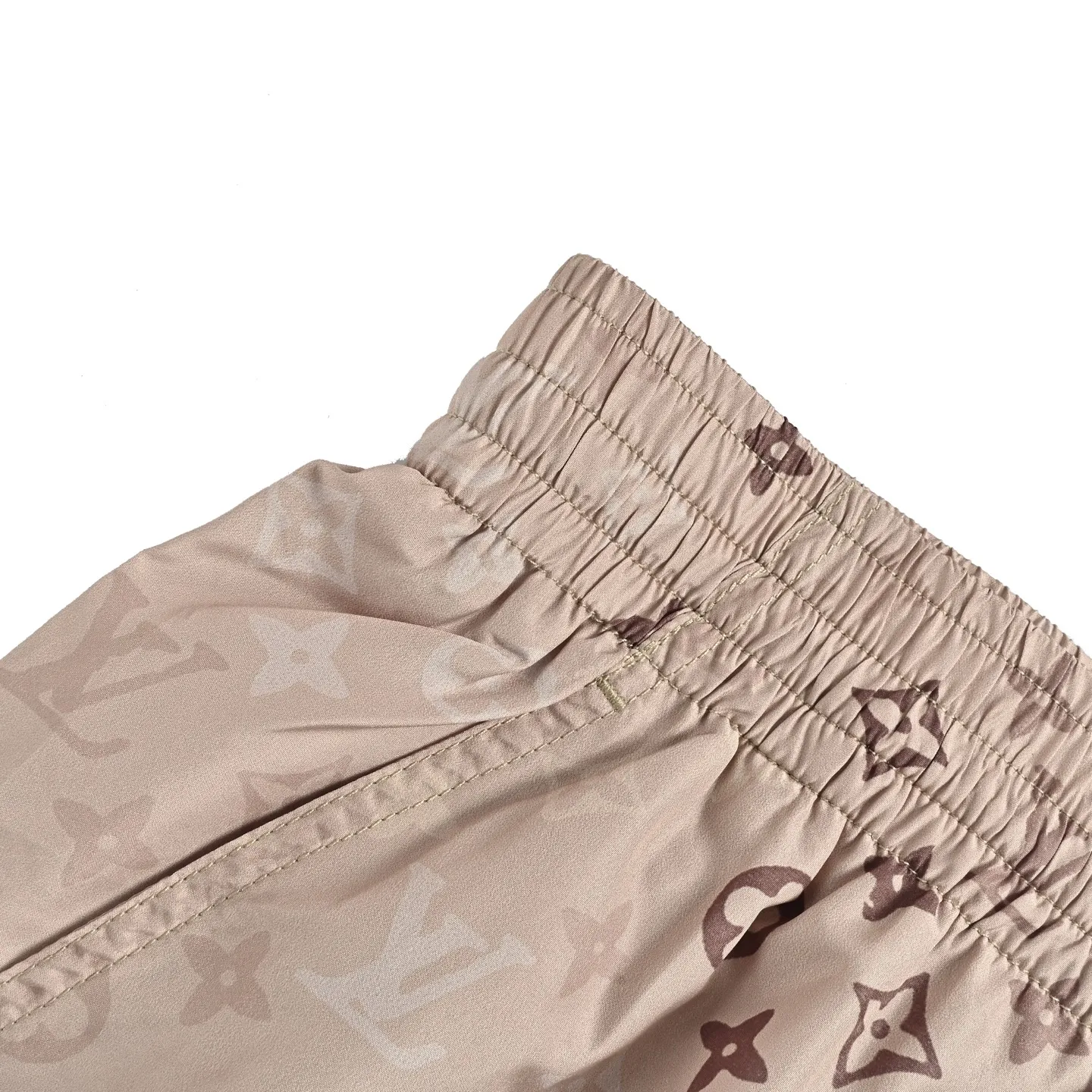 Louis Vuitton/Louis Vuitton presbyopic Khaki all-over printed suit shorts